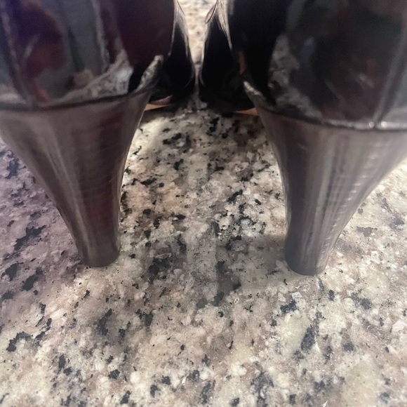 Cole Haan Jena Air High Patent Leather Pump - Picture 4 of 6